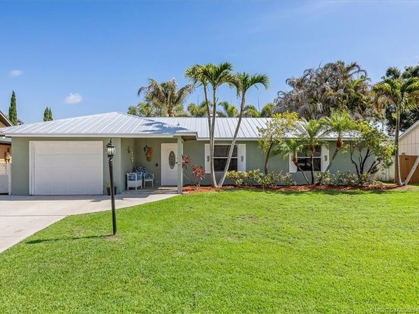 687 NE Maranta Terrado, Jensen Beach, FL 34957