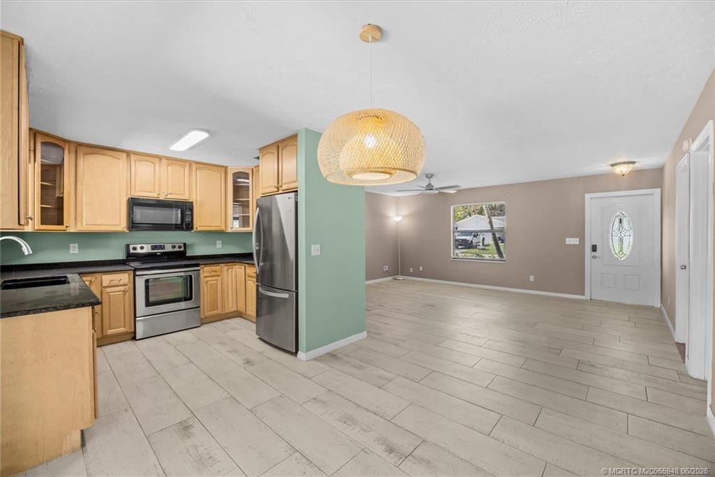 687 NE Maranta Terrado, Jensen Beach, FL 34957 Photo