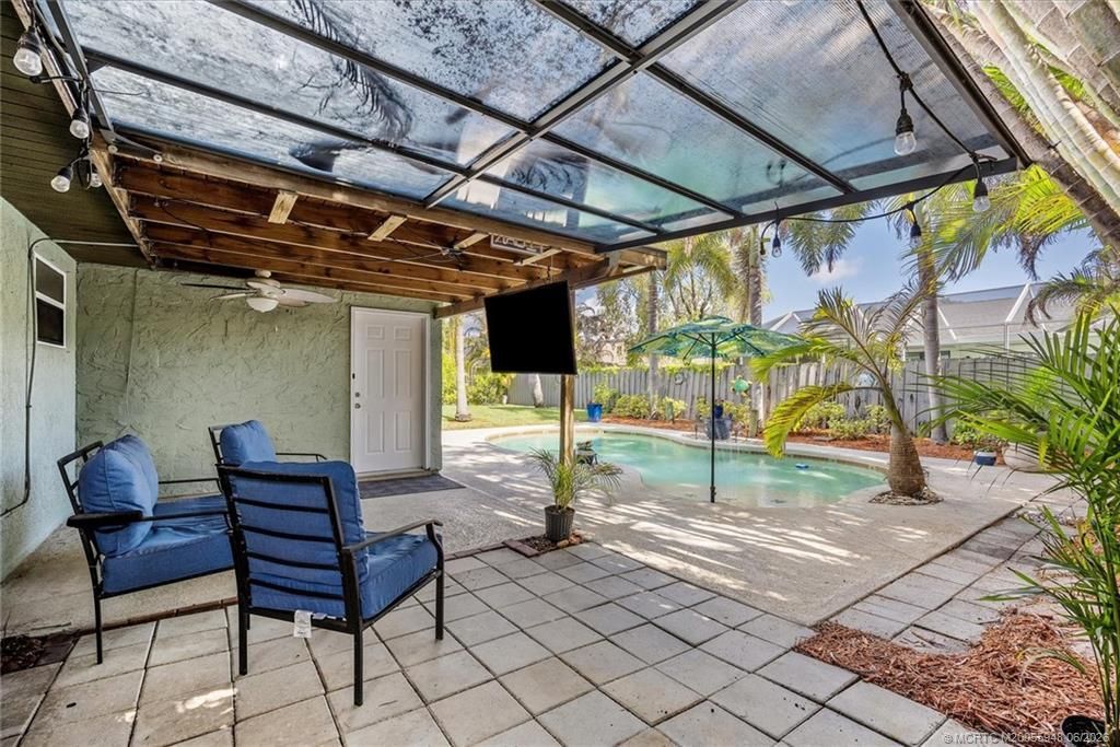 687 NE Maranta Terrado, Jensen Beach, FL 34957 Photo