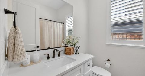 4157 Creek Bank Ct, Rocklin, CA 95765 Photo