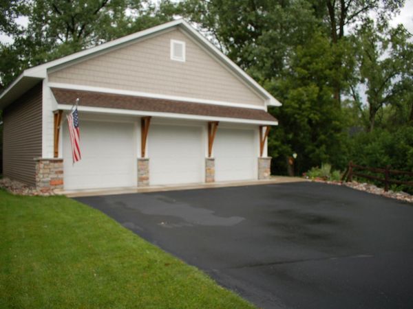 3335 Victoria Street N, Shoreview, MN 55126