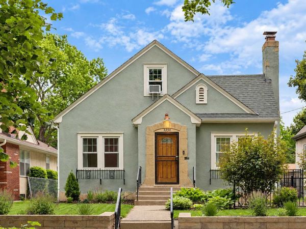 3350 Xerxes Avenue N, Minneapolis, MN 55412