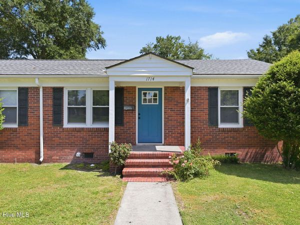 1714 Lucerne Way, New Bern, NC 28560
