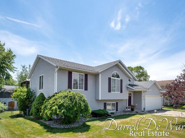 440 Sunbrook Street SE, Grand Rapids, MI 49508