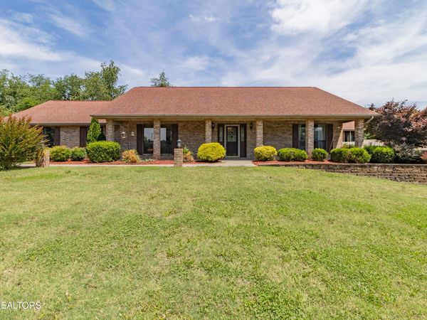 1525 Double D Drive, Sevierville, TN 37876
