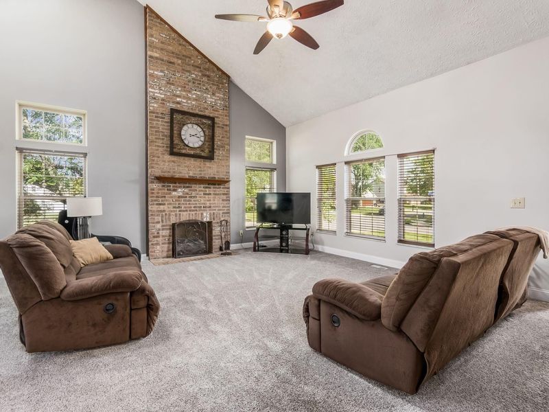 5396 Delano Court , Hilliard, OH 43026 Photo 2
