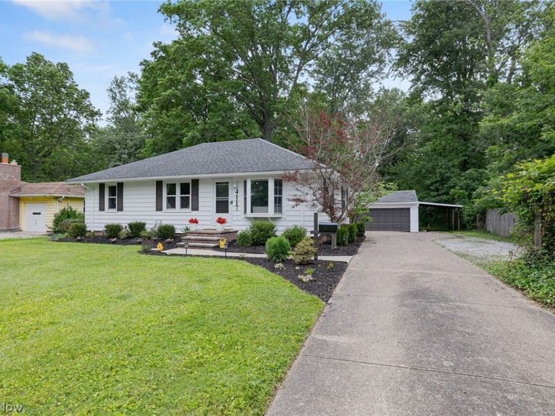4117 Canterbury Road, North Olmsted, OH 44070 Photo 1