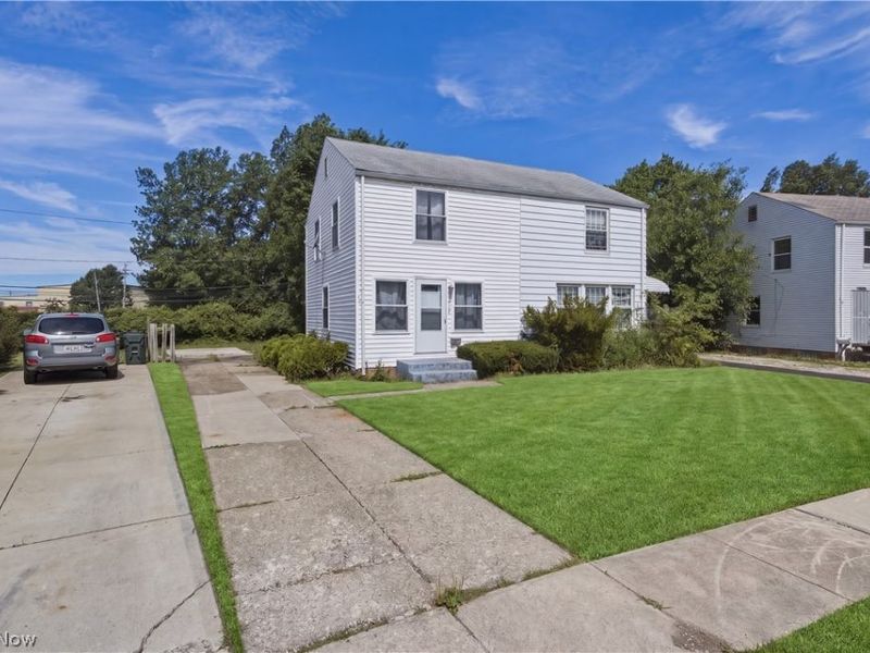 1464 E 248th Street, Euclid, OH 44117 Photo 2
