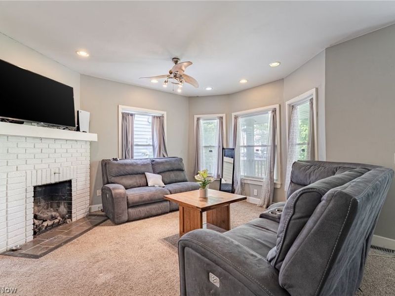 132 E 156th Street, Cleveland, OH 44110 Photo 3