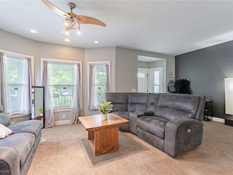 132 E 156th Street, Cleveland, OH 44110 Photo 4