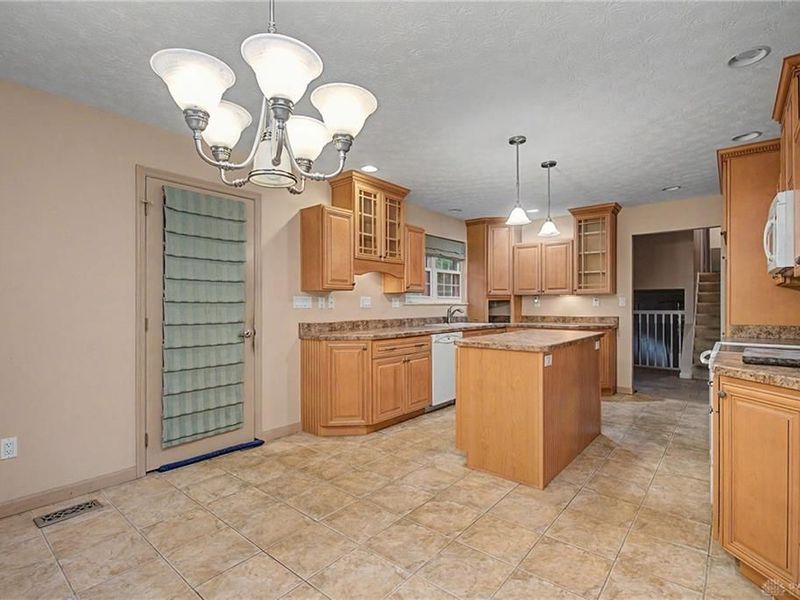 5158 Oak Tree Drive, Dayton, OH 45440 Photo 11
