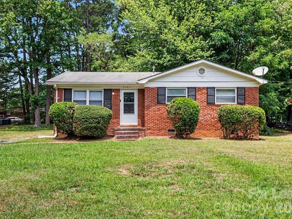 9131 Feldbank Drive , Charlotte, NC 28216