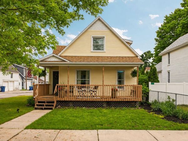 115 Thirteenth Street E, Traverse City, MI 49684
