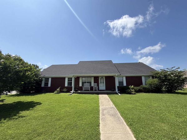 2700 Canterbury, Paragould, AR 72450