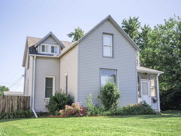2049 Chestnut Street , Quincy, IL 62301