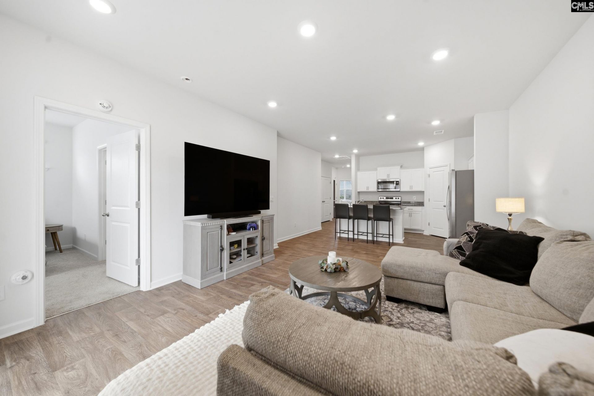 18a Edgebrook Drive  Photo 5