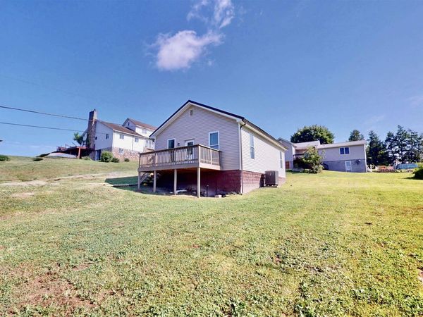 1 E BLUEMONT Street, Grafton, WV 26354