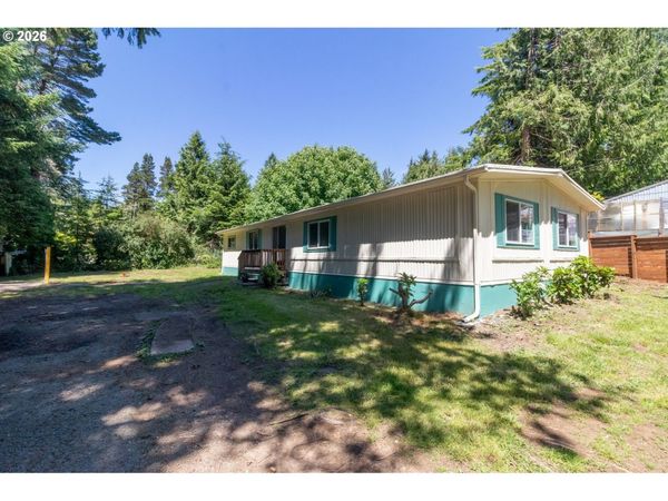 85090 CEDAR ST, Florence, OR 97439