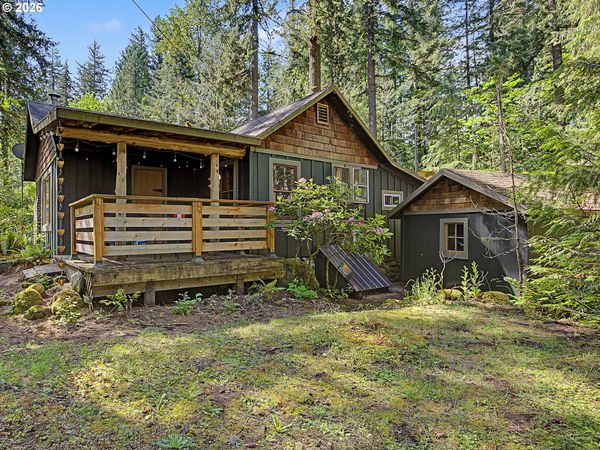 23060 E WALLACE AVE, Welches, OR 97067