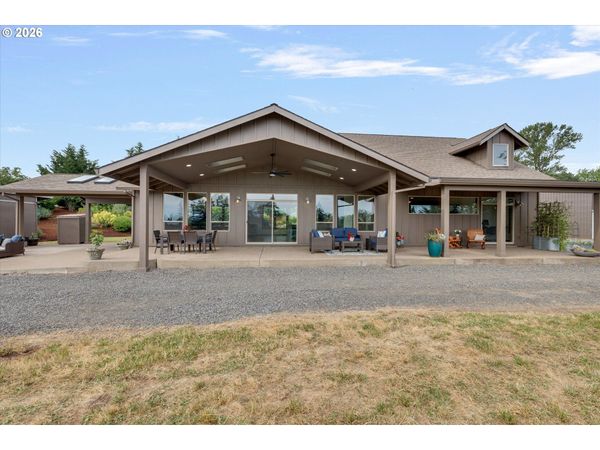 22991 NE FULQUARTZ LANDING RD, Dundee, OR 97115