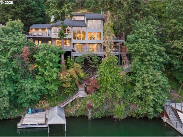 2236 SUMMIT CT, Lake Oswego, OR 97034