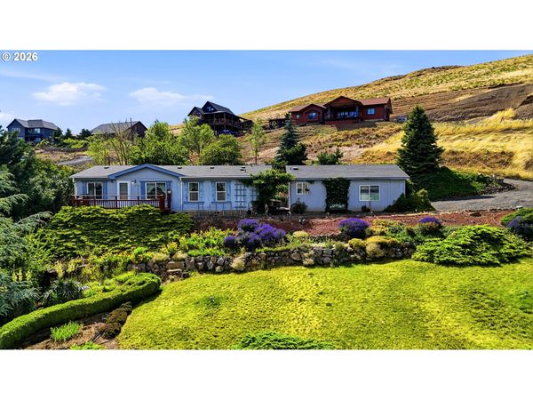 4720 NORTHWEST DR, The Dalles, OR 97058