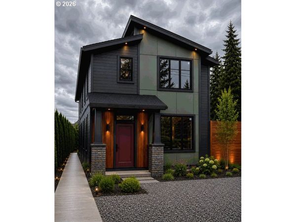 4386 SE MONROE ST, Unit B, Milwaukie, OR 97222