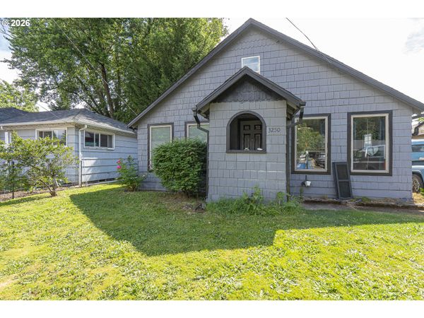 3250 ABRAMS NE AVE, Salem, OR 97301