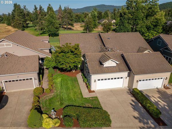 40 MAGNOLIA DR, Creswell, OR 97426