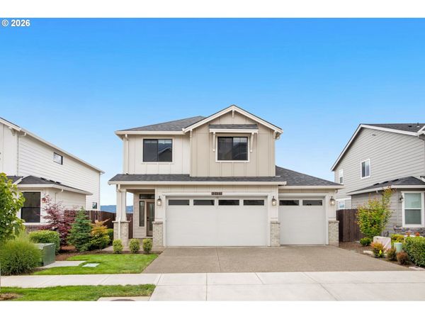 12425 SW SILVERTIP ST, Beaverton, OR 97007