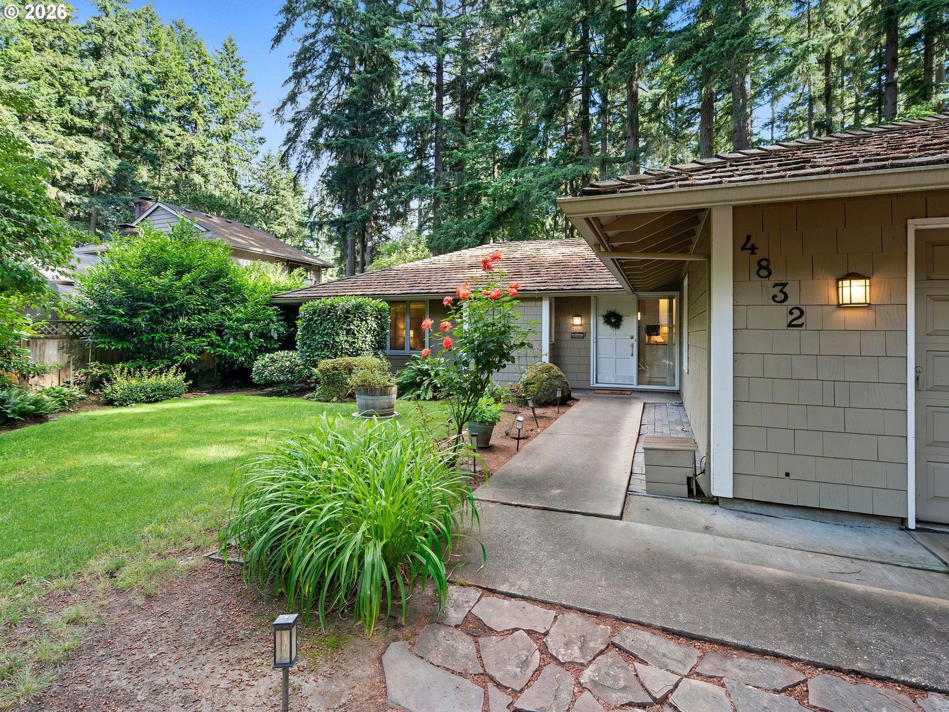4832 Redwing Way, Lake Oswego, OR 97035 Main Photo
