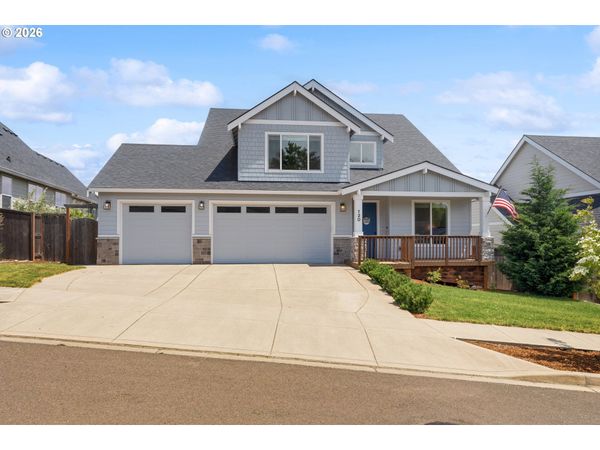 120 NW BROOKSIDE ST, McMinnville, OR 97128