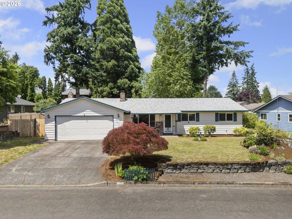 1040 NE 12TH PL, Canby, OR 97013