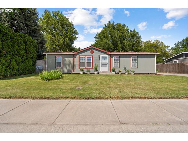1560 Sunland AVE, Hermiston, OR 97838
