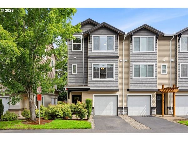 10529 NE CEDAR FALLS LOOP, Hillsboro, OR 97006