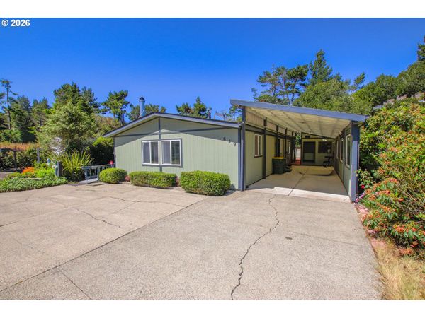 1601 RHODODENDRON DR, Unit 659, Florence, OR 97439