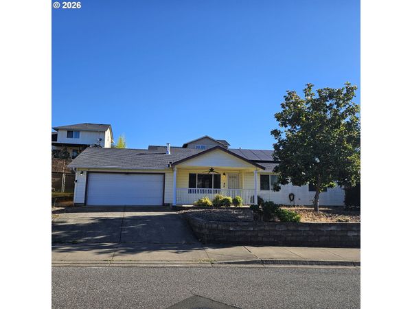 202 NE PLUM RIDGE DR, Winston, OR 97496