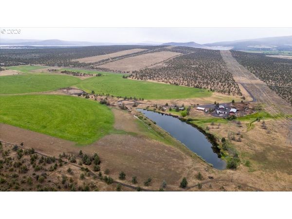 7995 SW HOUSTON LAKE RD, Powell Butte, OR 97753