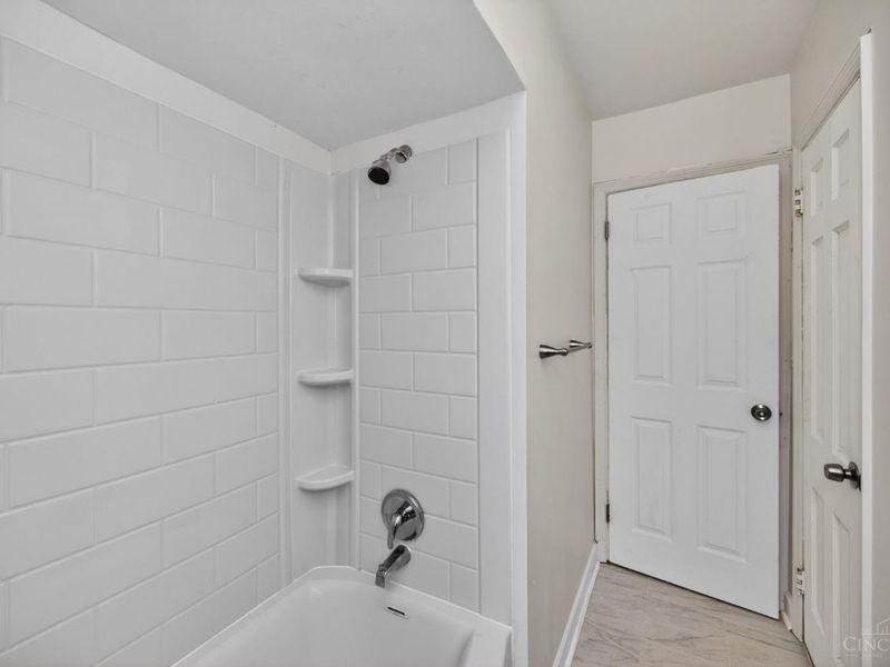 3452 Robb Avenue, Cheviot, OH 45211 Photo 8
