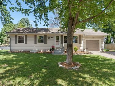 716 Winter Drive, Faribault, MN 55021