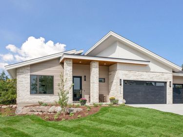 3767 Brookside Drive , Chaska, MN 55318