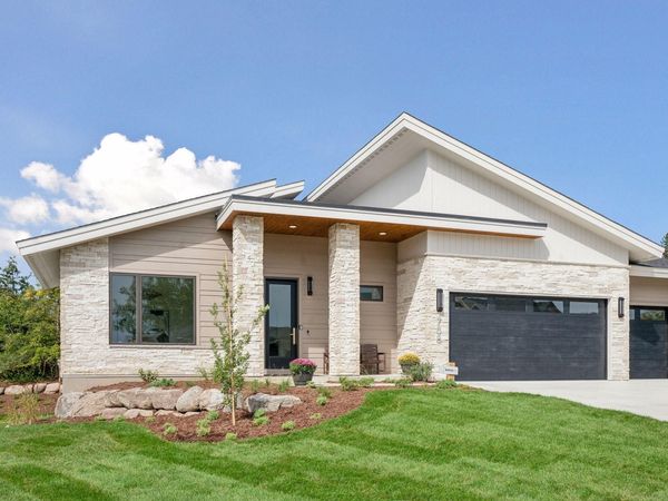 3767 Brookside Drive , Chaska, MN 55318