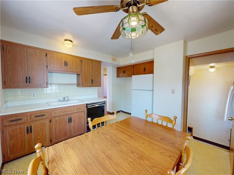 29148 Barjode Road, Willowick, OH 44095 Photo 7