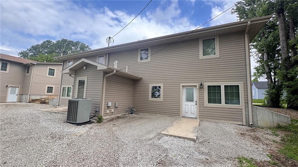 707 W Colorado Street, Highland, KS 66035 Main Photo