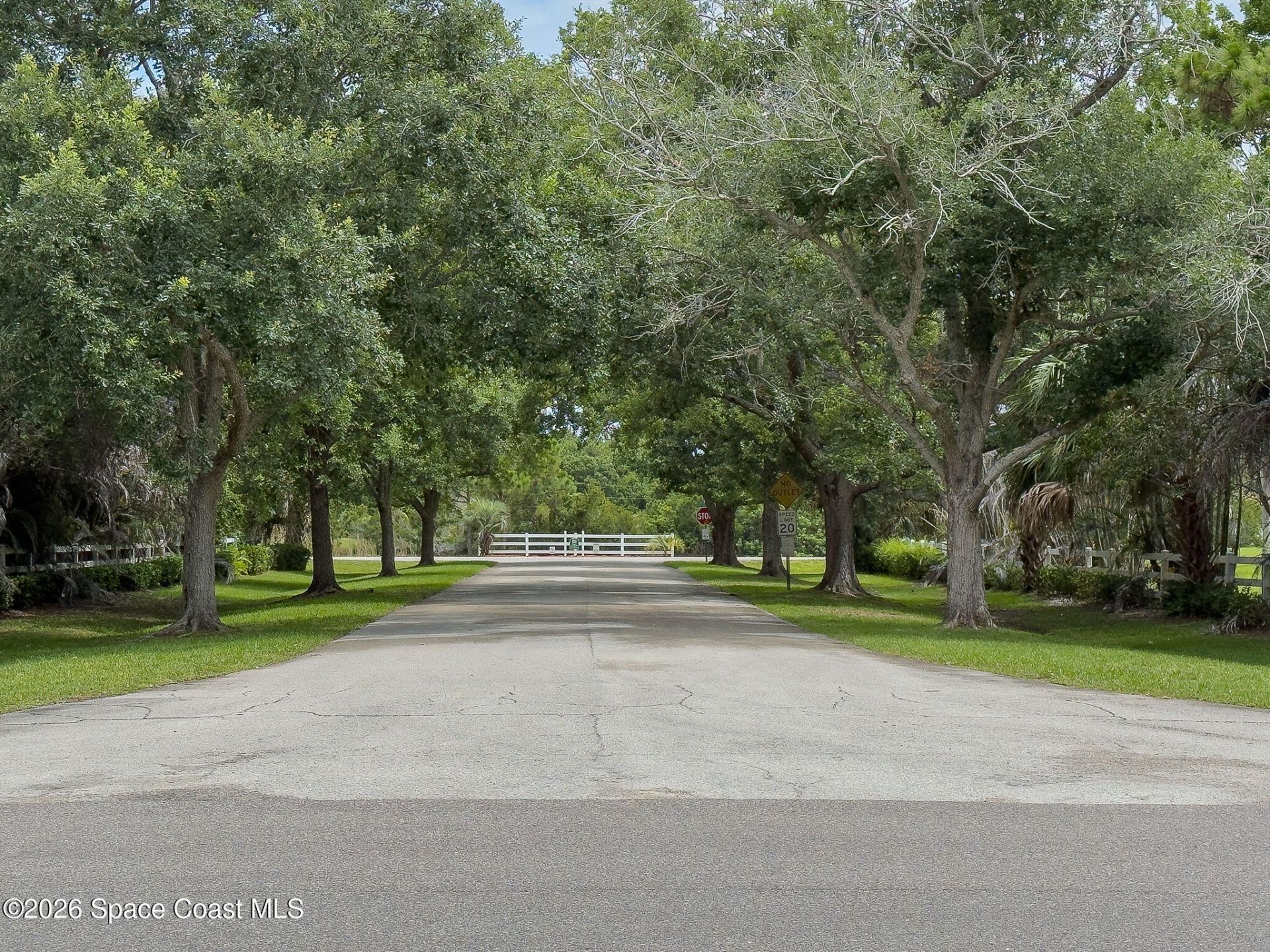 4500 Hunters Run Circle , Grant, FL 32949 Photo