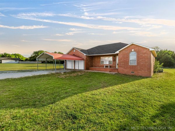 918 N Elm Street , Stratford, OK 74872