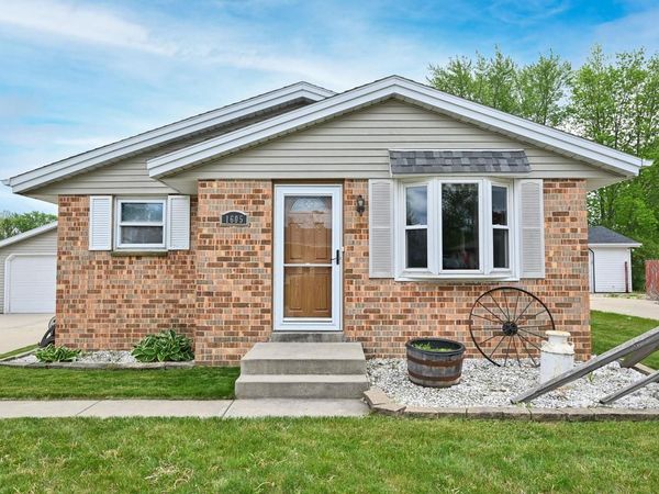 1605 Williams AVENUE, South Milwaukee, WI 53172