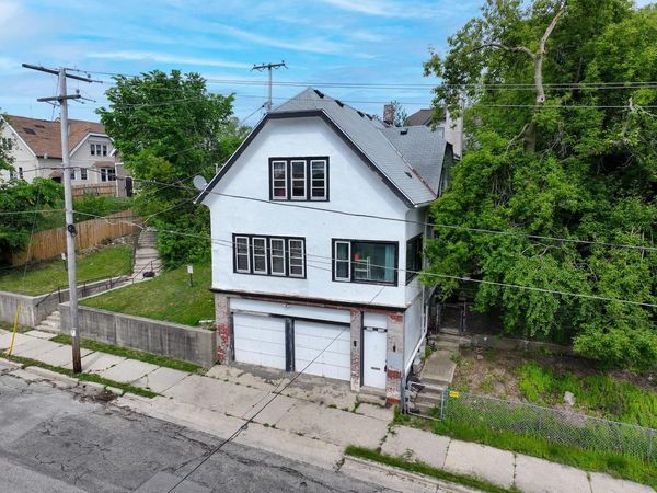 3160-3162 N Dr William Finlayson STREET, Milwaukee, WI 53212