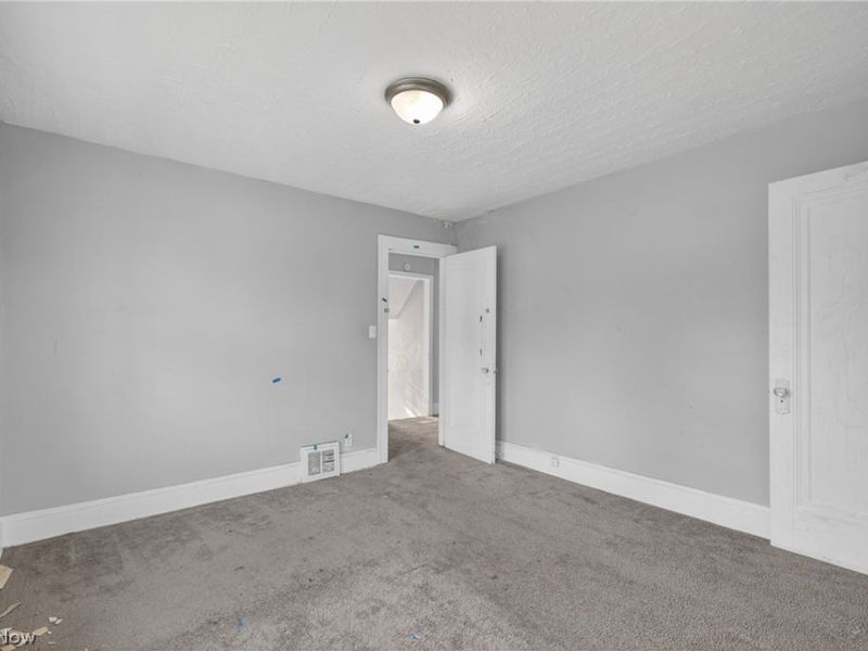 11312 Dove Avenue, Cleveland, OH 44105 Photo 10