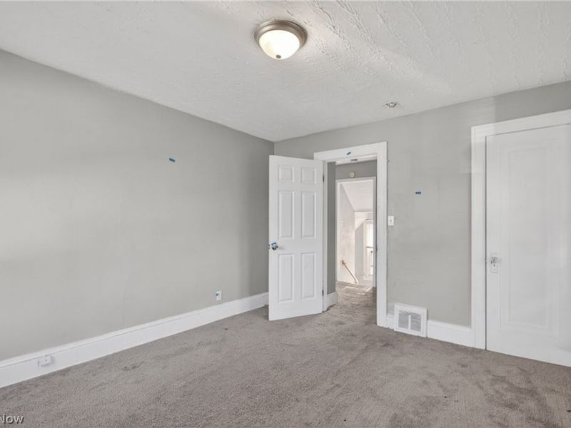 11312 Dove Avenue, Cleveland, OH 44105 Photo 11